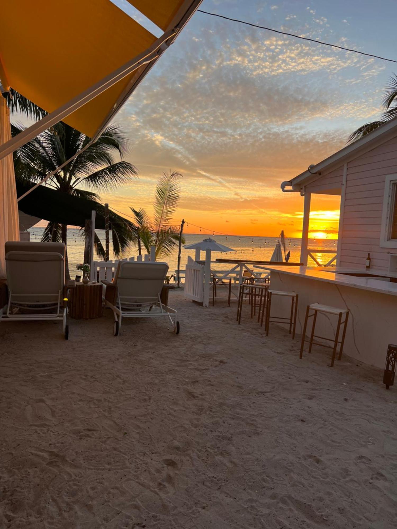 Casa Rosada Beach Front Mano Juan Ngoại thất bức ảnh
